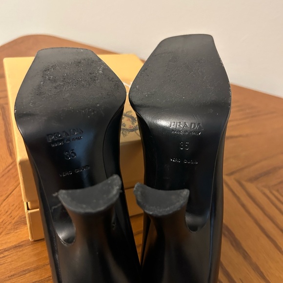 PRADA BLACK PUMPS AUTHENTIC STUNNING VINTAGE RARE ROSETTE DETAILS - Picture 13 of 15